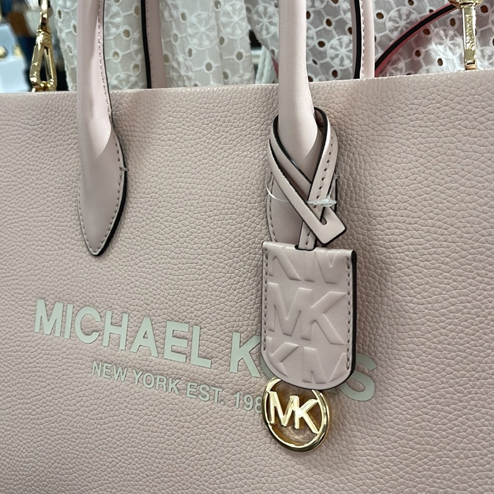 Michael Kors Medium Mirella 35S2G7ZT7L Tote Bag 
Powder Blush Multi
NWT - Picture 11 of 16